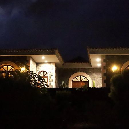 El Retamar Luxury Villa In Nature With Swimming Pool Tenerife, Santiago Del Teide, With Sea And Mountain Views מראה חיצוני תמונה