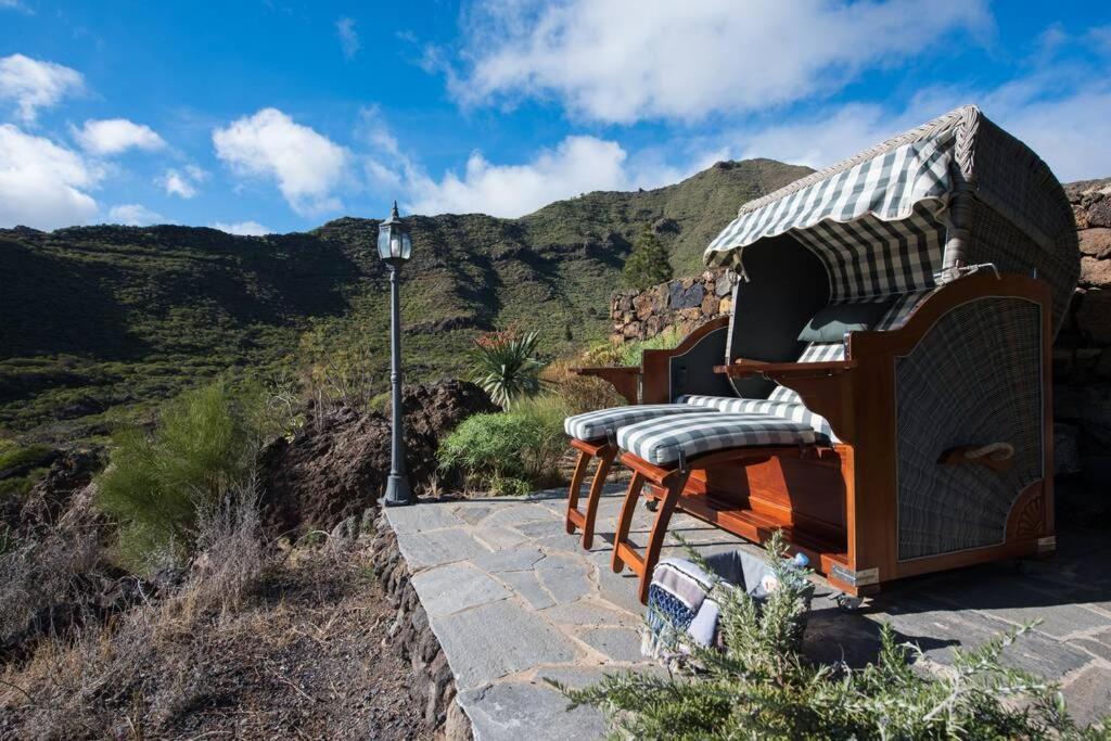 El Retamar Luxury Villa In Nature With Swimming Pool Tenerife, Santiago Del Teide, With Sea And Mountain Views מראה חיצוני תמונה