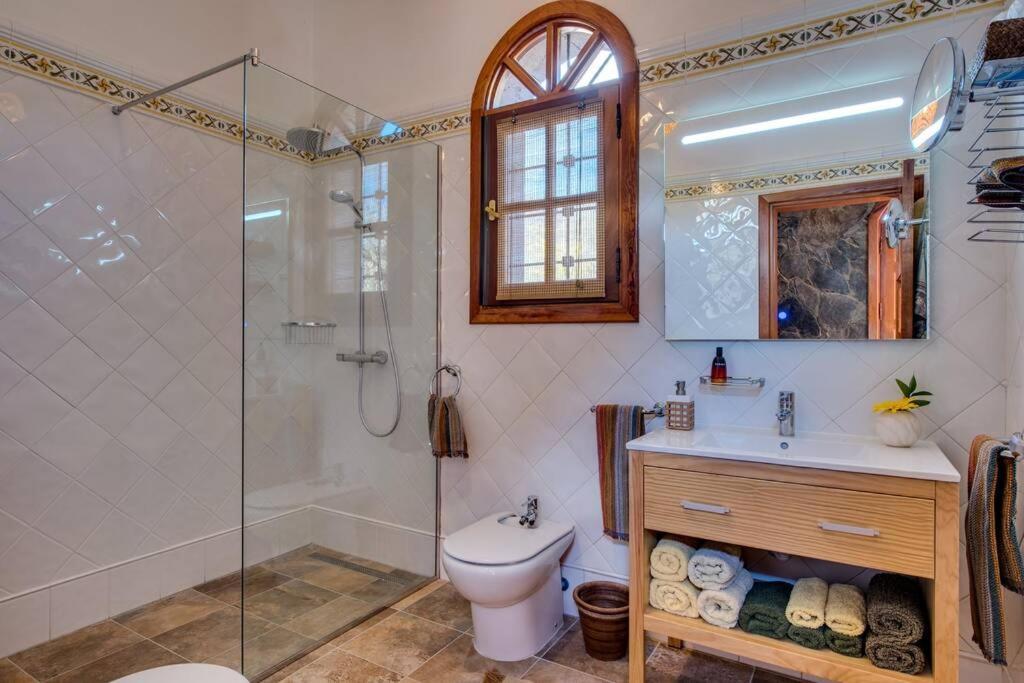 El Retamar Luxury Villa In Nature With Swimming Pool Tenerife, Santiago Del Teide, With Sea And Mountain Views מראה חיצוני תמונה