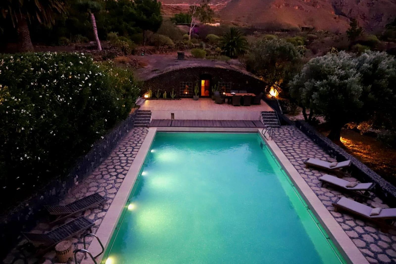 El Retamar Luxury Villa In Nature With Swimming Pool Tenerife, Santiago Del Teide, With Sea And Mountain Views מראה חיצוני תמונה